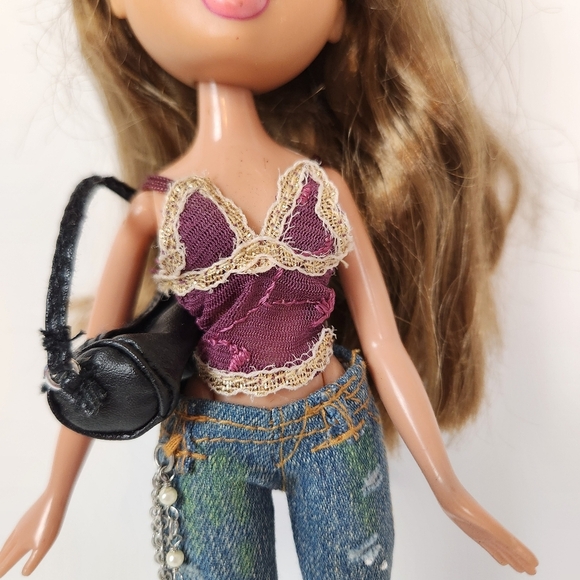 Bratz Funk Out Fianna Doll Vintage Y2K Clothes Outfit Purse Shoes Parts Project - Picture 3 of 10